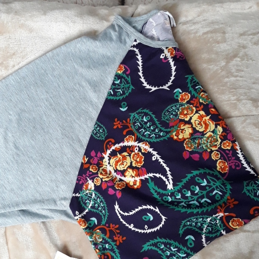 Lularoe Randy tee